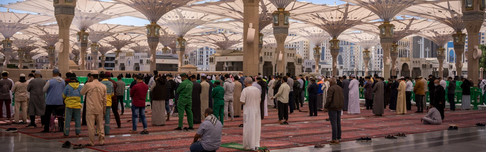Best Places to Eat in Madinah near Masjid an-Nabawi