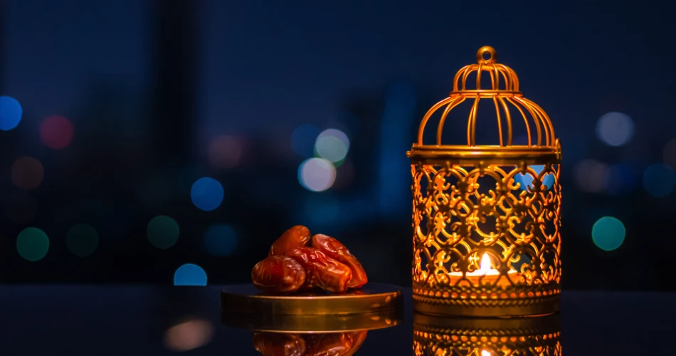 Best Hotels with Iftar & Suhoor Buffets in Madinah