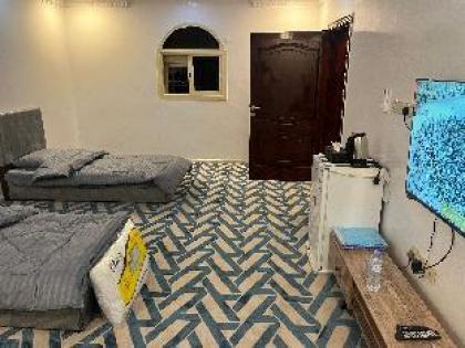 A room and a private toilet 2 غرفة ودورة مياه خاصة