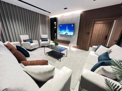 Luxury Sweet Home - image 1
