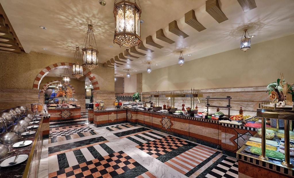 Hilton Madinah - image 2