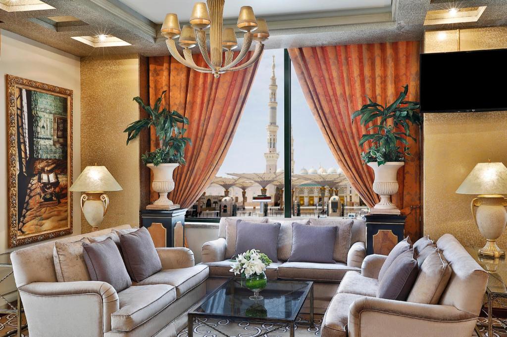 Hilton Madinah - image 3