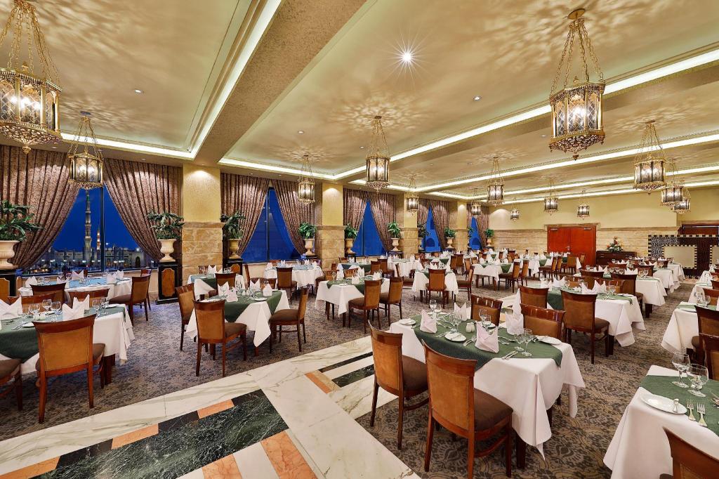 Hilton Madinah - image 5
