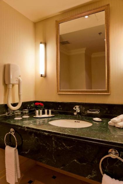 Madinah Marriott Hotel - image 8