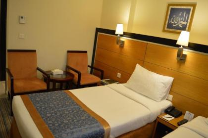 Durrat Al Eiman Hotel - image 18