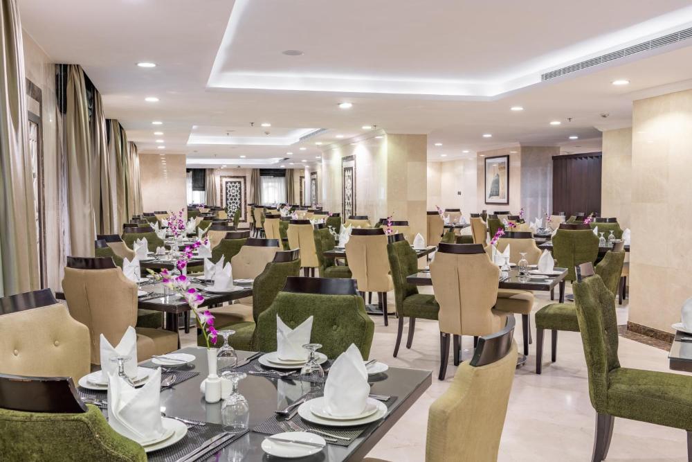 Taiba Front Hotel - image 5