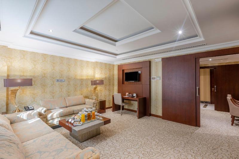 Al Aqeeq Madinah Hotel - image 3