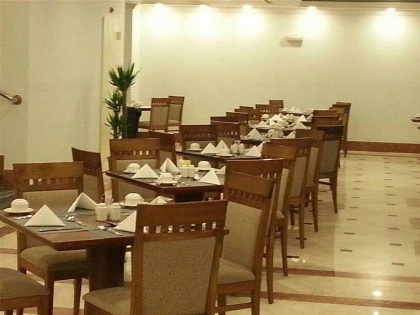 Nozol Royal Inn Hotel - image 14