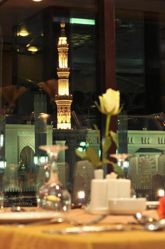 Golden Tulip Al-Zahabi Hotel - image 2