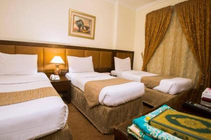 Anwar Al Zahraa Hotel - image 18