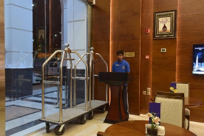 Zaha Al Munawara Hotel - image 11
