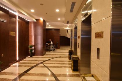 Zaha Al Munawara Hotel - image 18