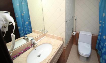 Rawabi Al Zahra Hotel - image 8