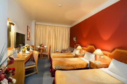 Sanabel Al Madinah Hotel - image 2