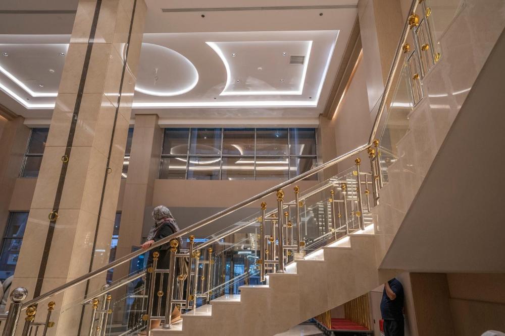 Finda Hotel - image 7