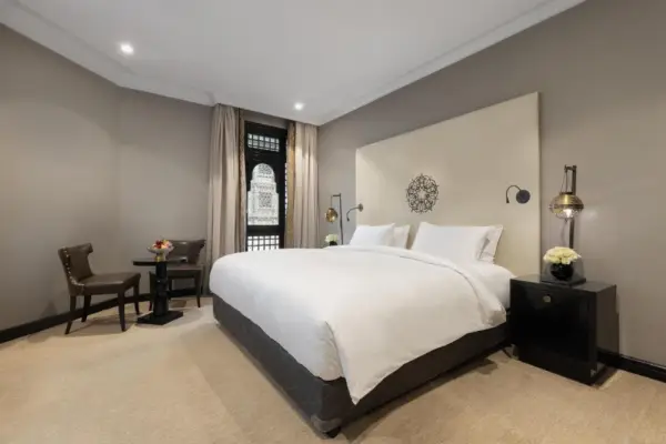 Deluxe Clubkamer, 1 kingsize bed, gedeeltelijk uitzicht op Haram Plaza
