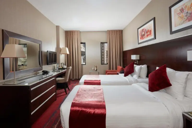 Standard Twin Room image 2
