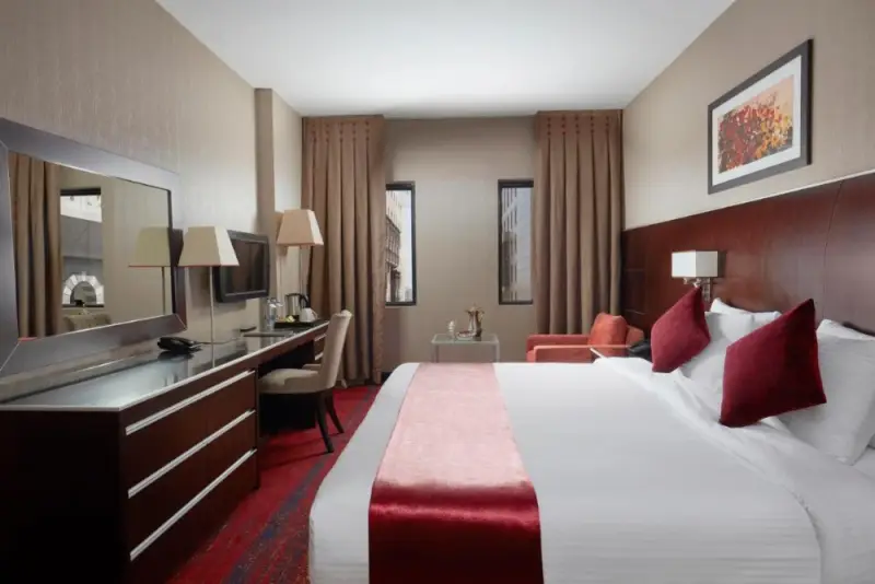Junior Suite with Partial Haram View image 1