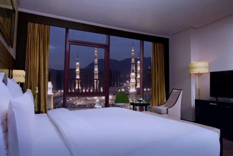 Kamar Deluxe King dengan Pemandangan Haram gambar 2