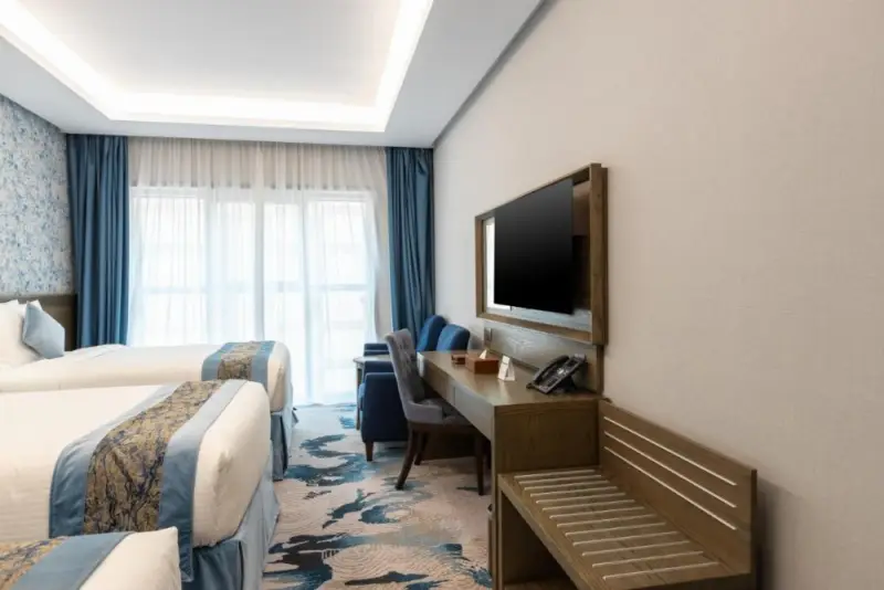 Triple Room with View image 3