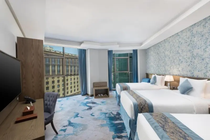 Triple Room with View image 1