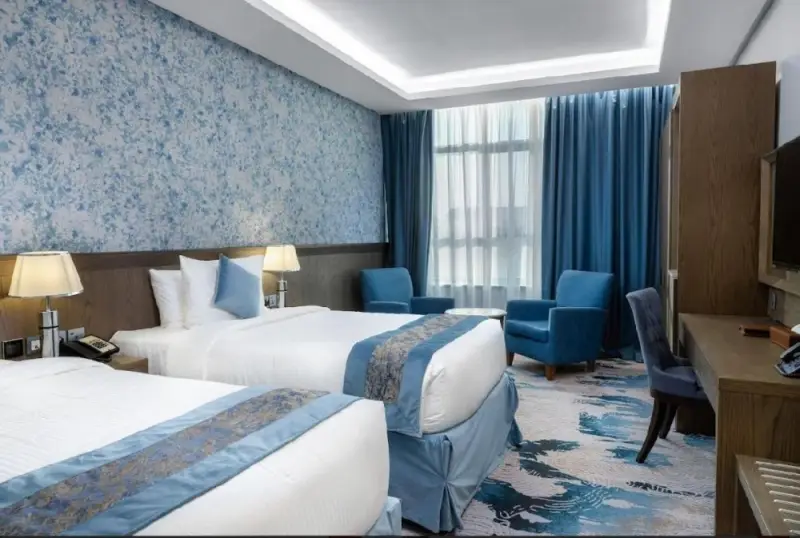 Deluxe Twin Room image 1