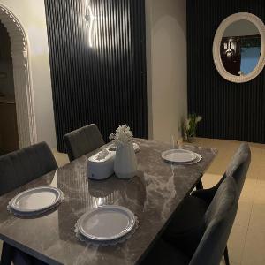 Al Khalidiyah 1 Apartment