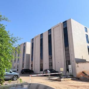 Modern 4 bedroom apartment 8 persons