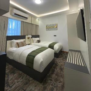 Aurion Quba - Cozy Premium Studios