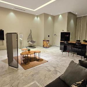 Al Waad Studio Independent Entrance from Outside