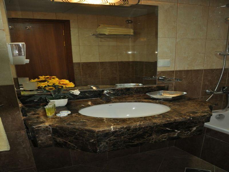 Amjad Al Gharaa Hotel - image 50