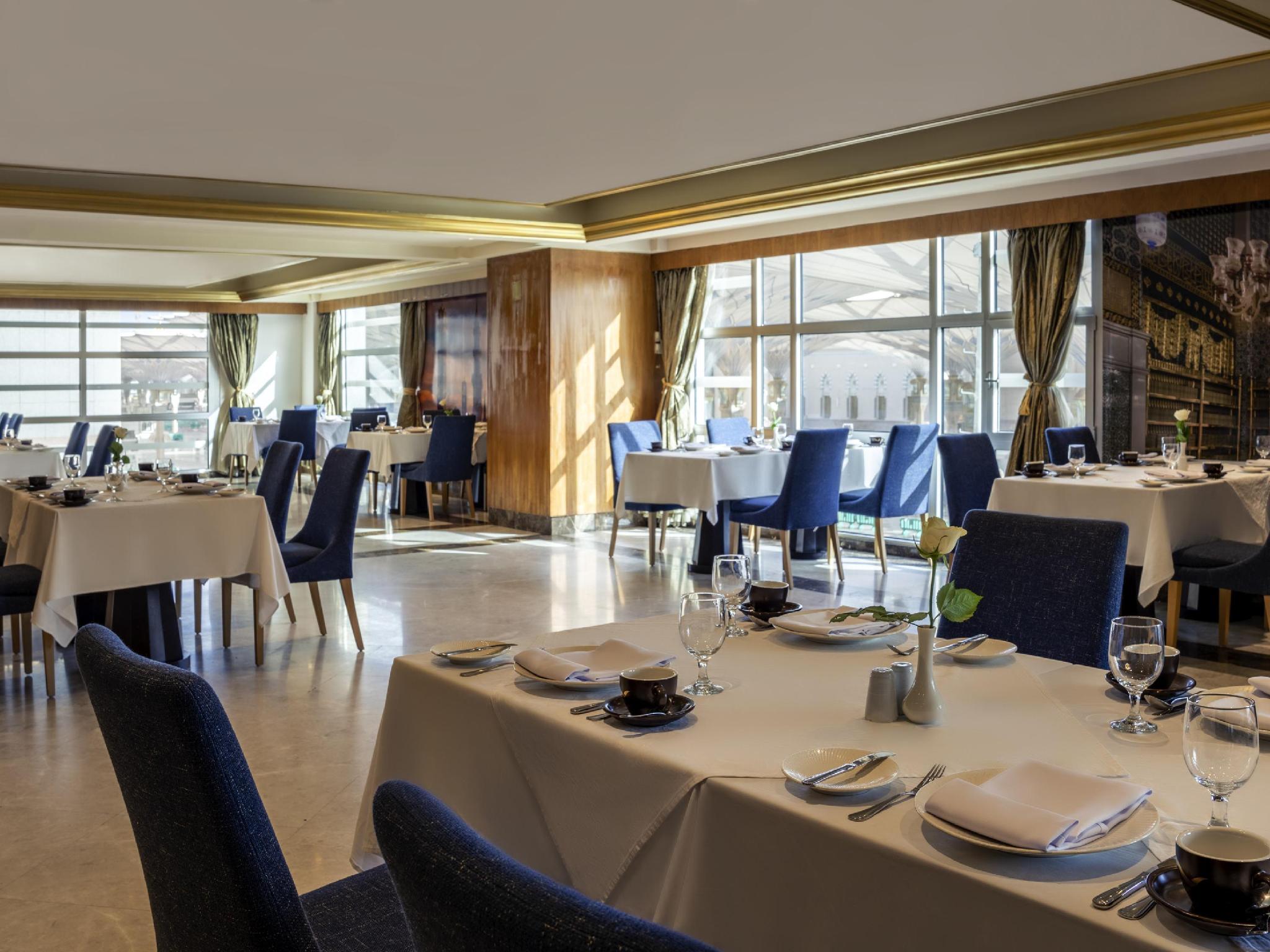 Anwar Al Madinah Movenpick Hotel - imej 10