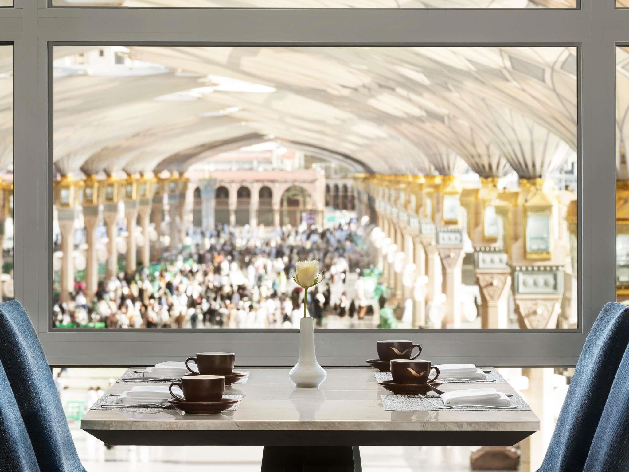 Anwar Al Madinah Movenpick Hotel - imej 44