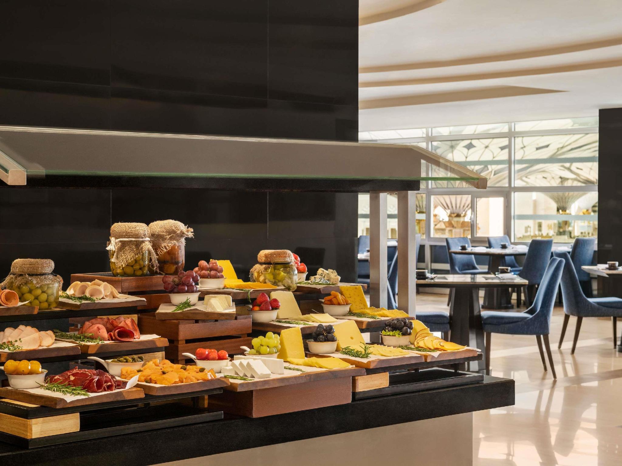 Anwar Al Madinah Movenpick Hotel - imej 12