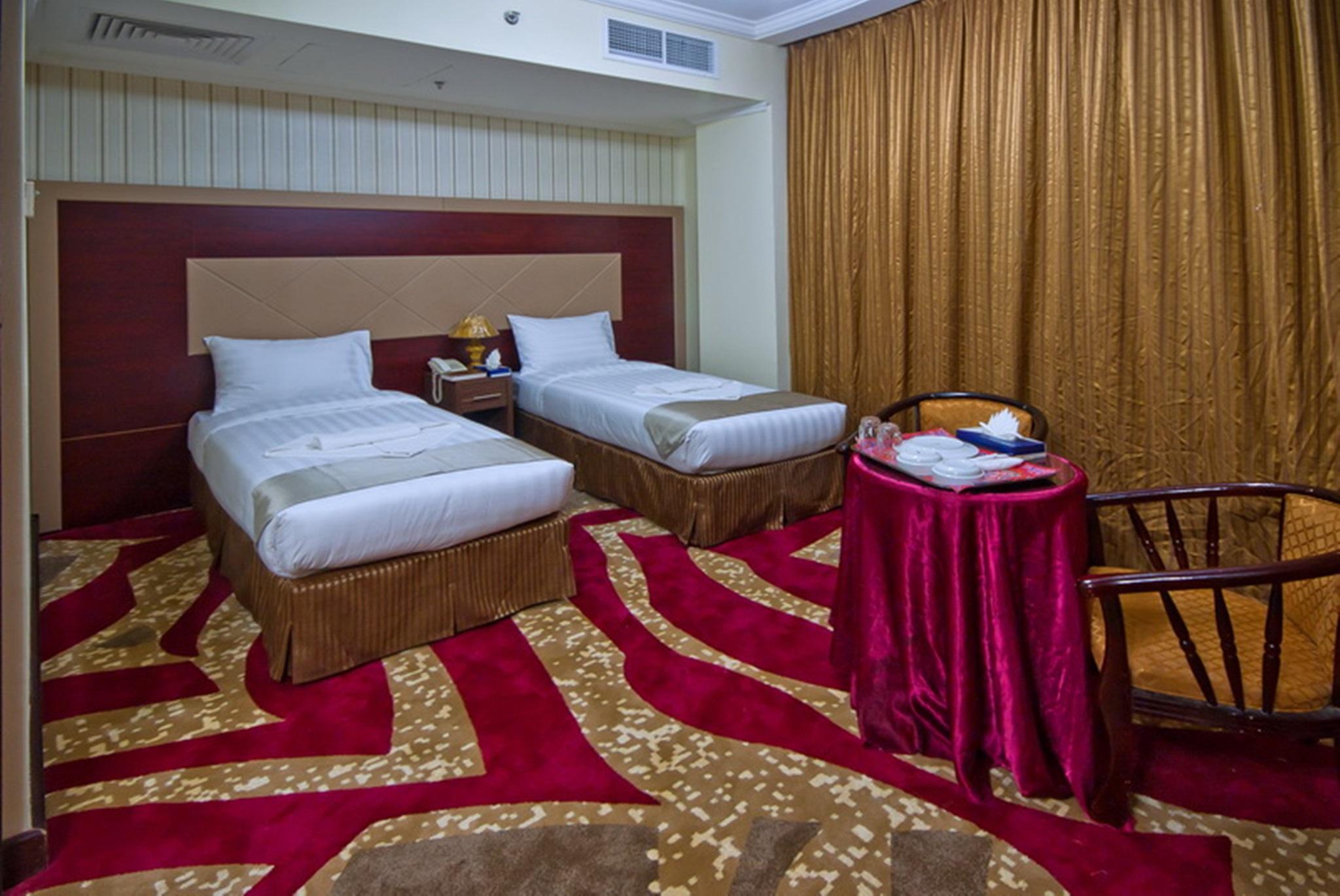 Double Room image 3