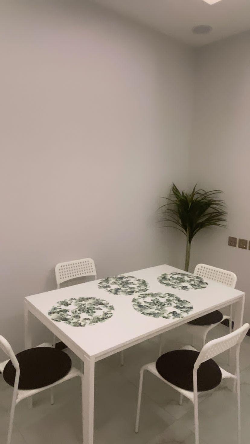 luxury apartment - image 5