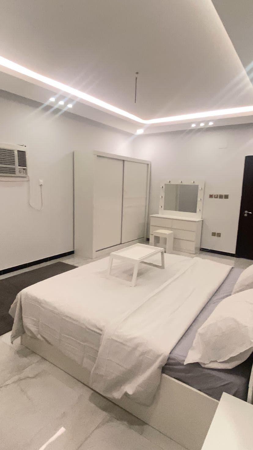 luxury apartment - image 7