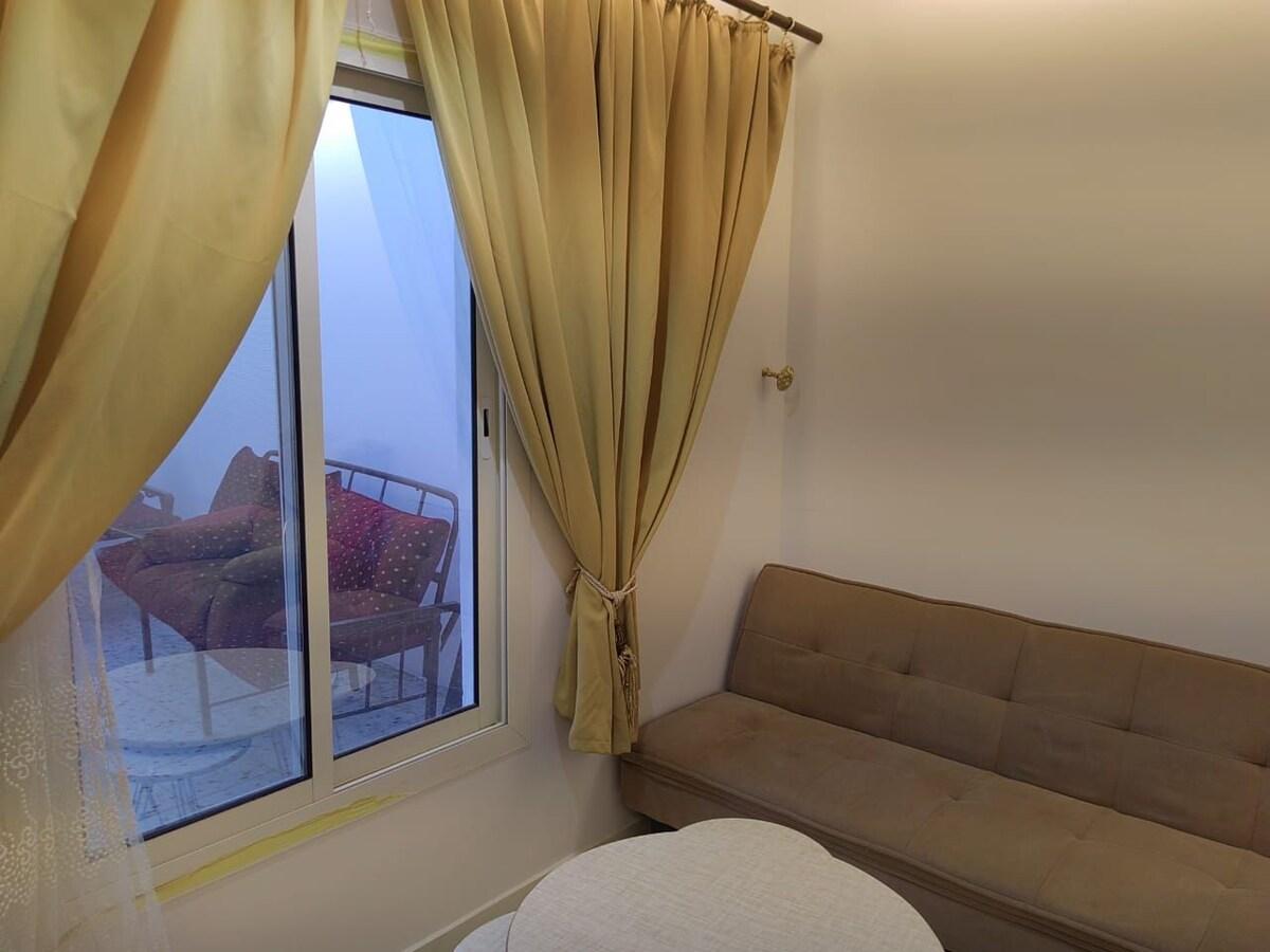 Youth Apartment with Yard Opposite the Train - afbeelding 4