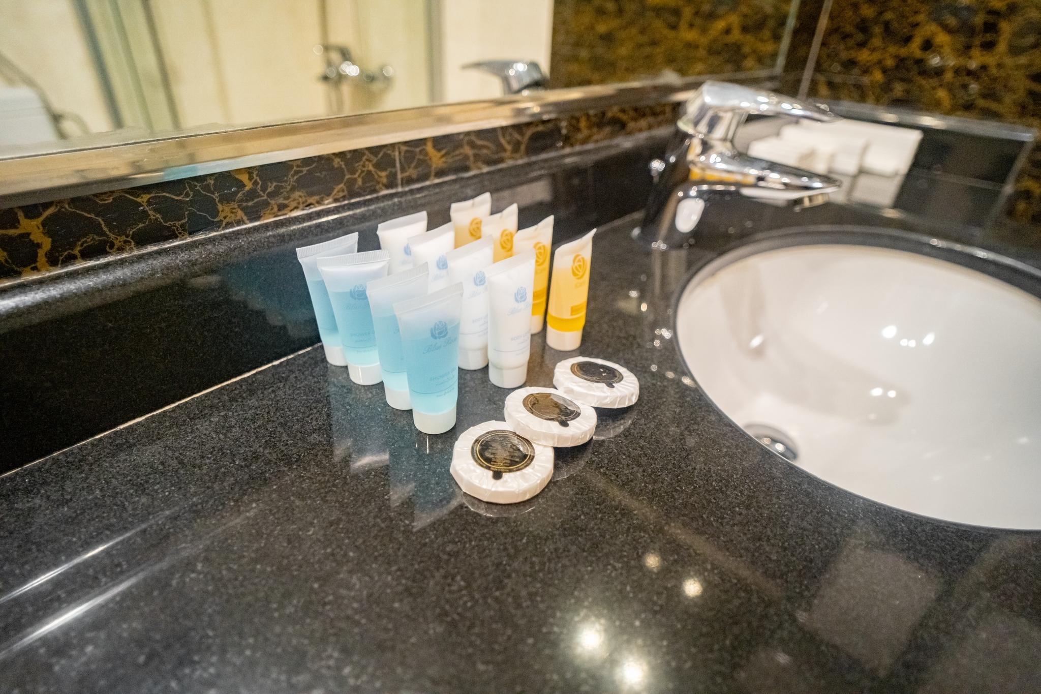 Kamar Quadruple Deluxe gambar 5