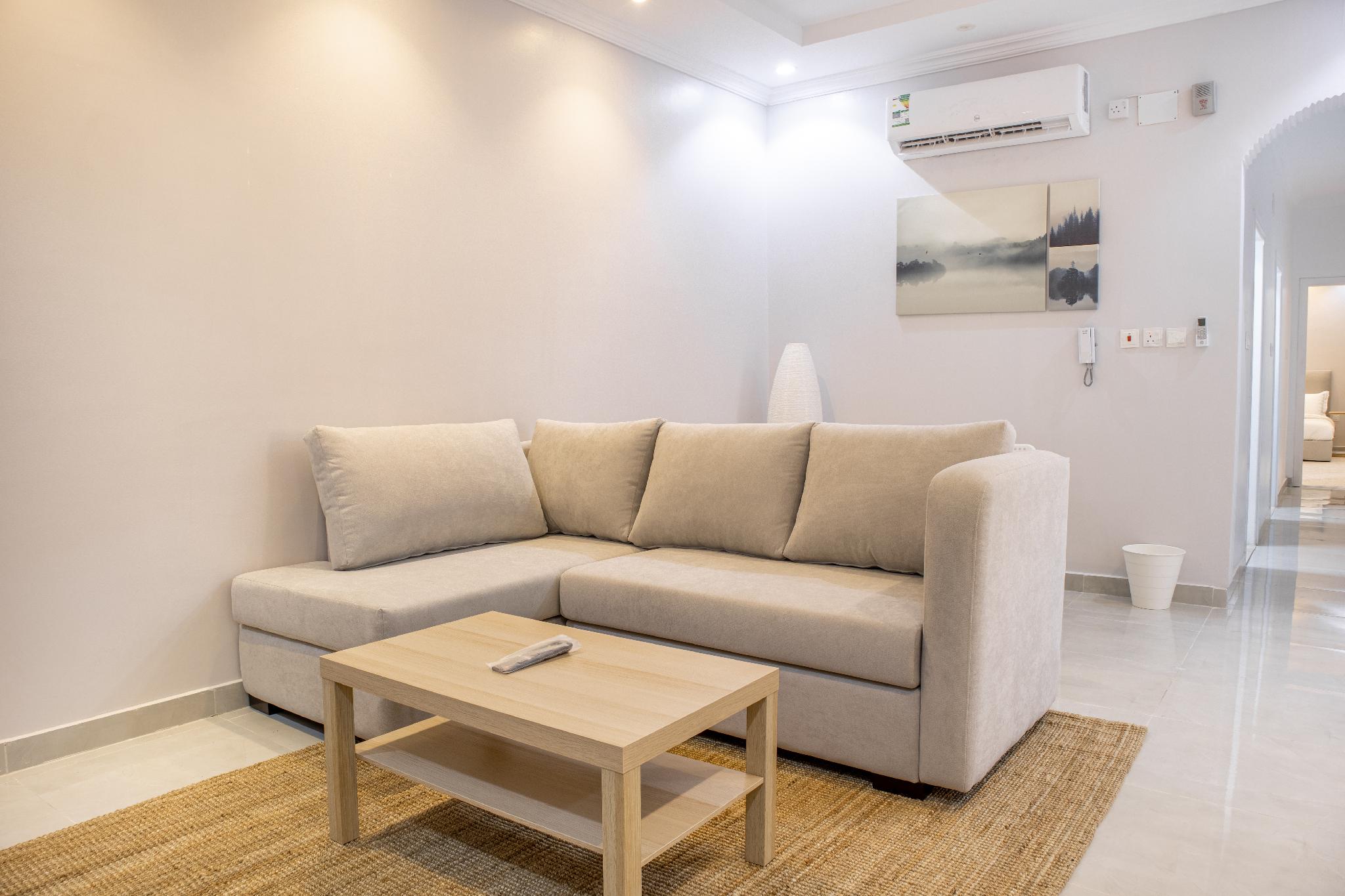 Luxury & Spacious Family 3BDR in Mudhainib - imej 8