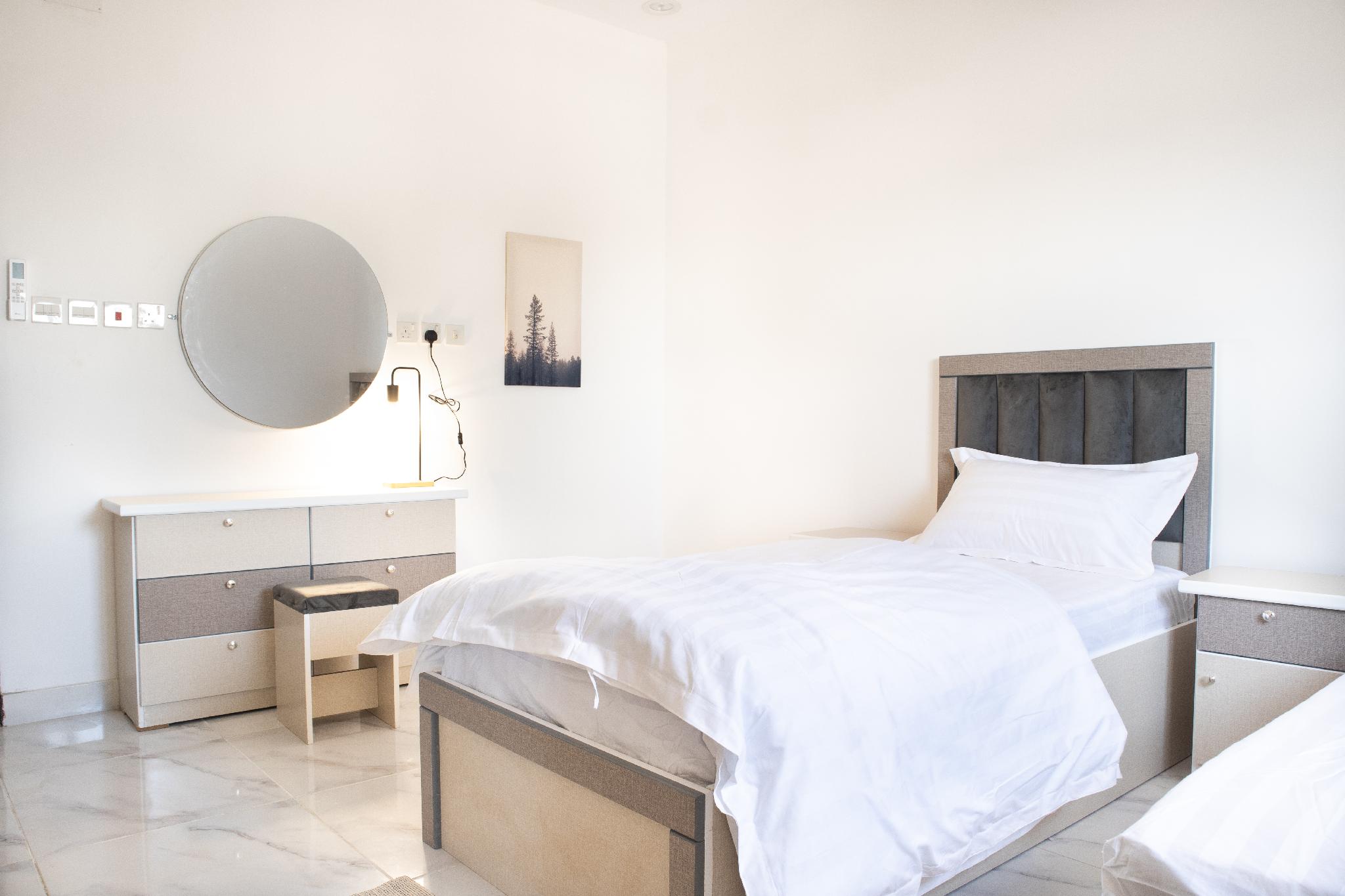 Modern Family Apt near Al-Masjid 10 Mins Drive - afbeelding 7