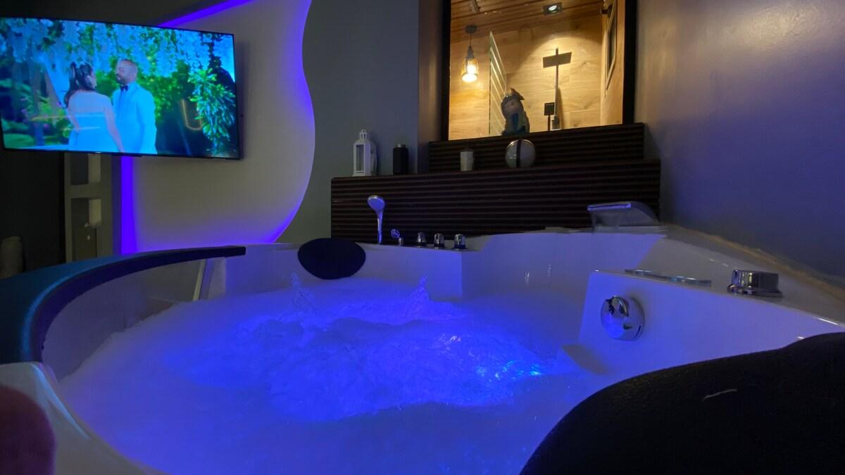 jaccuzi and cinema VIP apartment - gambar 9