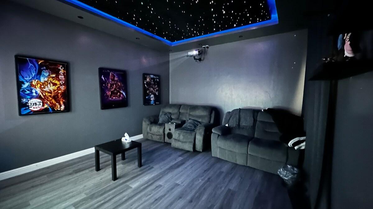 jaccuzi and cinema VIP apartment - gambar 12