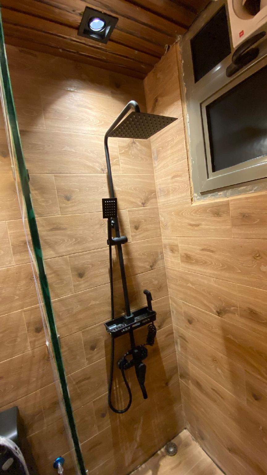jaccuzi and cinema VIP apartment - gambar 32
