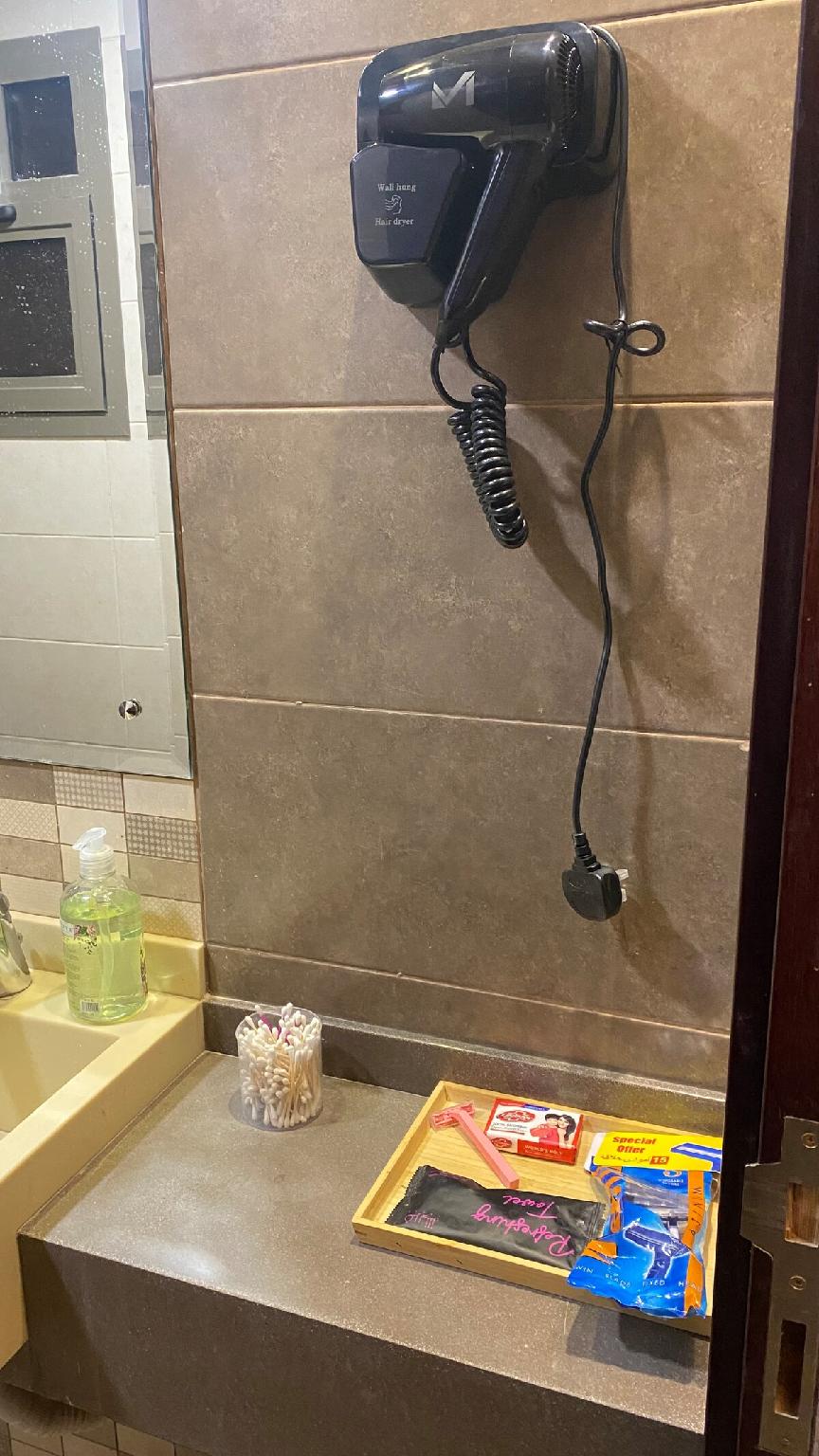 jaccuzi and cinema VIP apartment - gambar 36