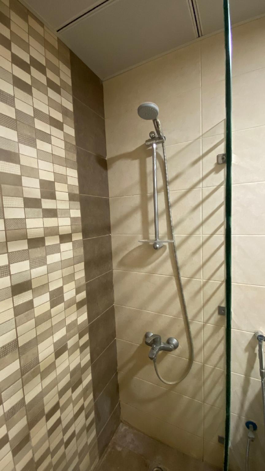 jaccuzi and cinema VIP apartment - gambar 42