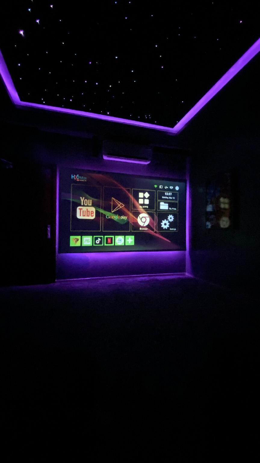 jaccuzi and cinema VIP apartment - gambar 15