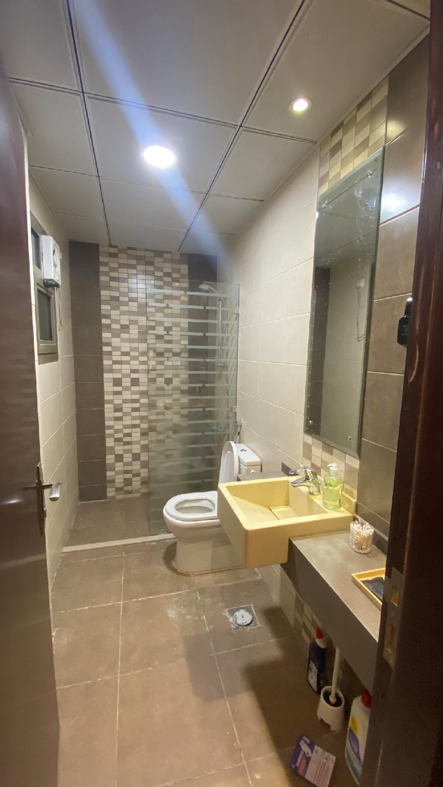jaccuzi and cinema VIP apartment - gambar 28