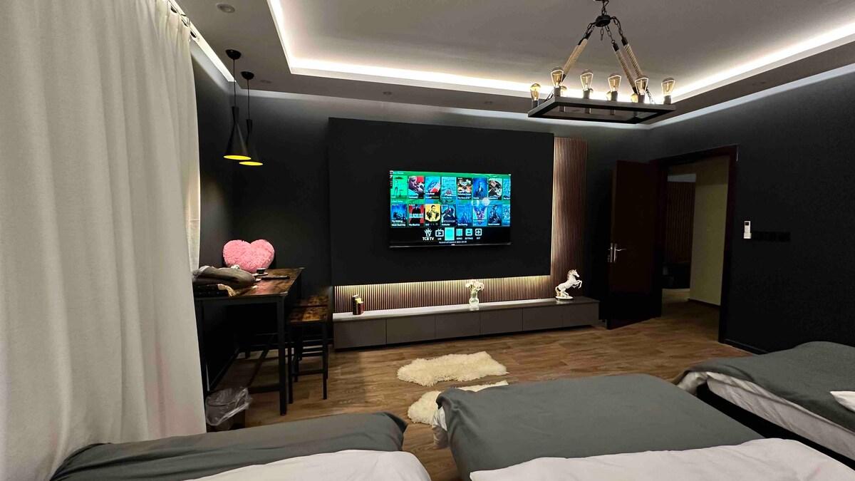 jaccuzi and cinema VIP apartment - gambar 34