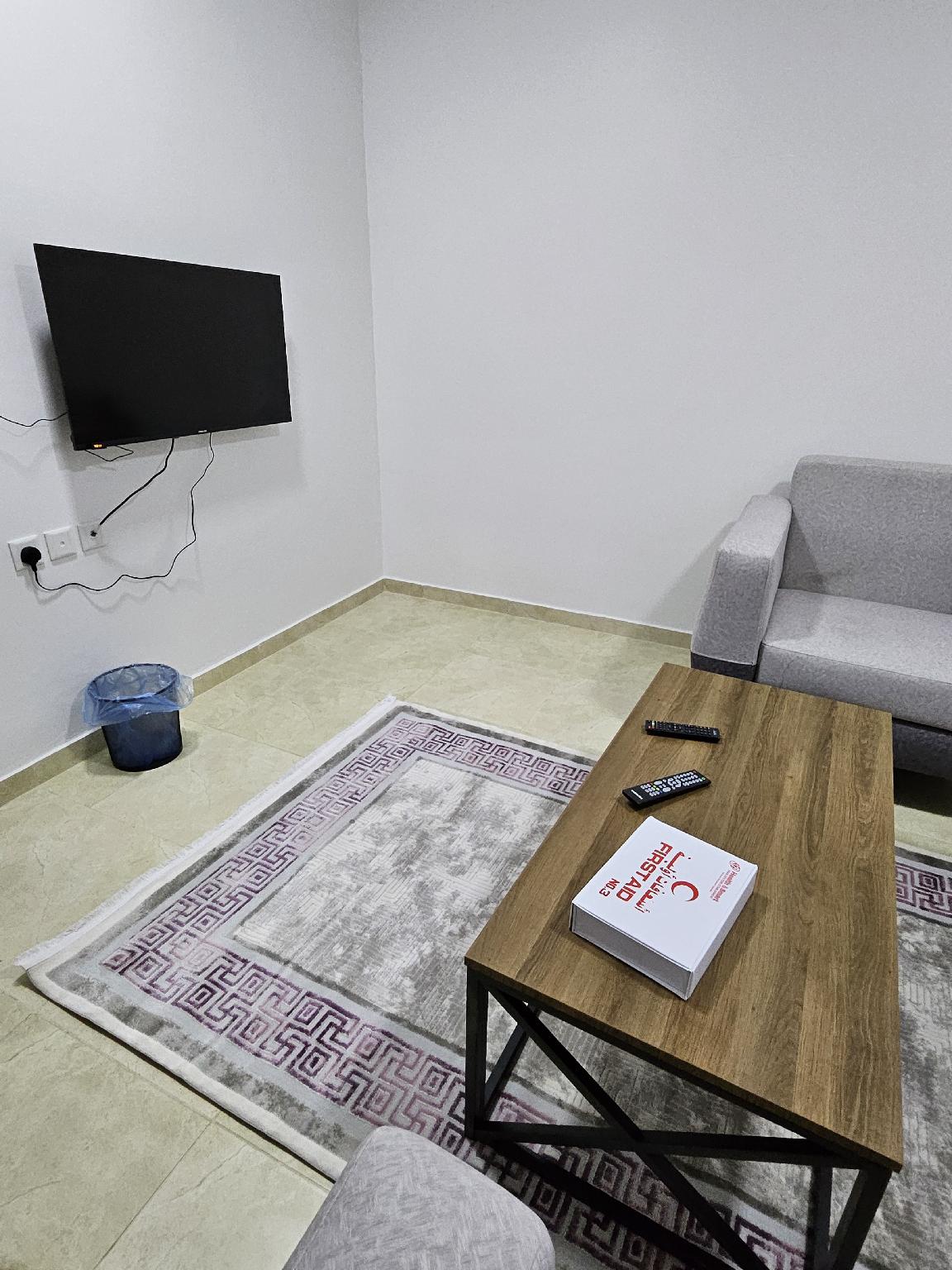 2 Rooms + Majlis Apartment - image 7